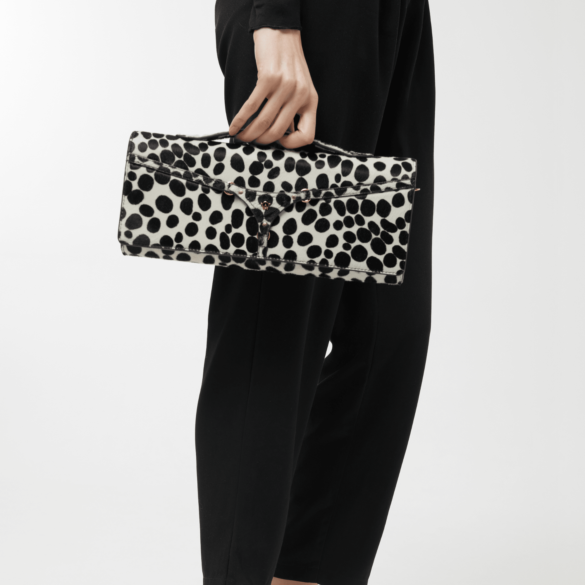 DAPHNE CLUTCH - DALMATIAN