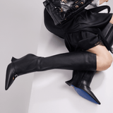 GIA - BLACK SHARP KNIFE